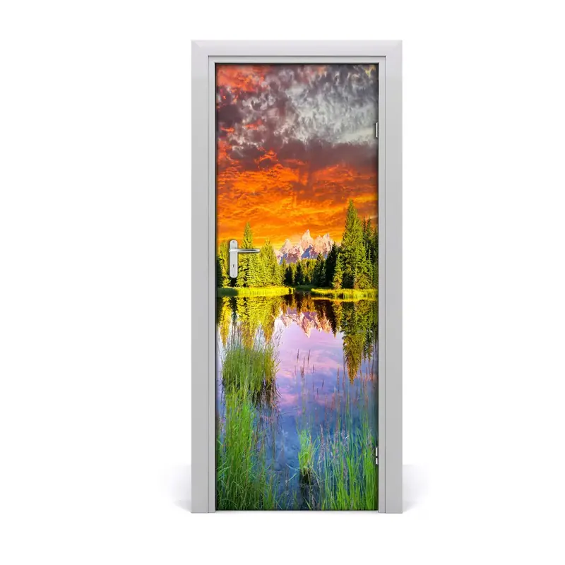 Autocolant de uşă Reflecția colorată a copacilor din lac Ultima șansă