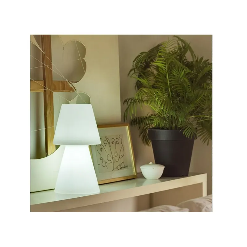 Retur gratuit Veioza New Garden Lola 30